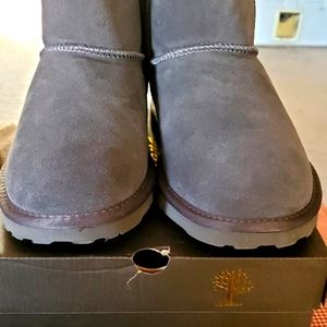 Aukland booties size 10.5